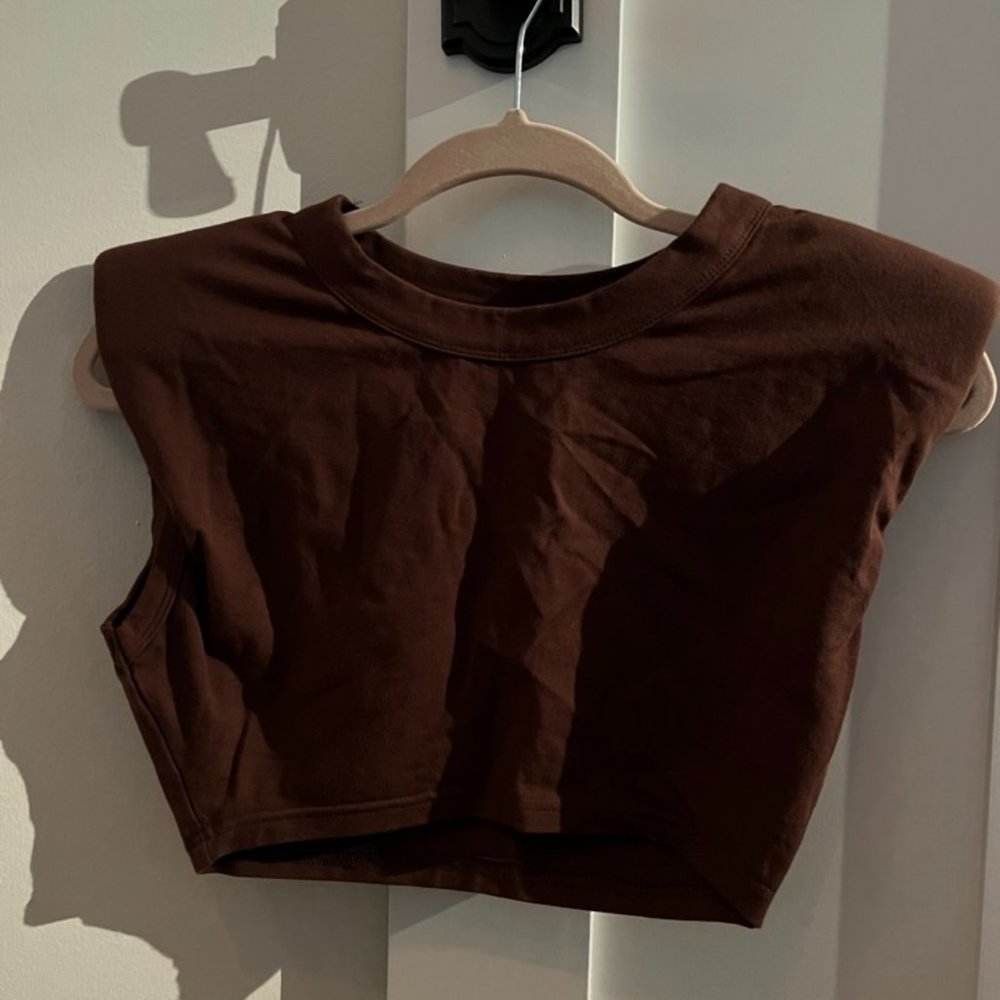 tank crop top with shoulder pads